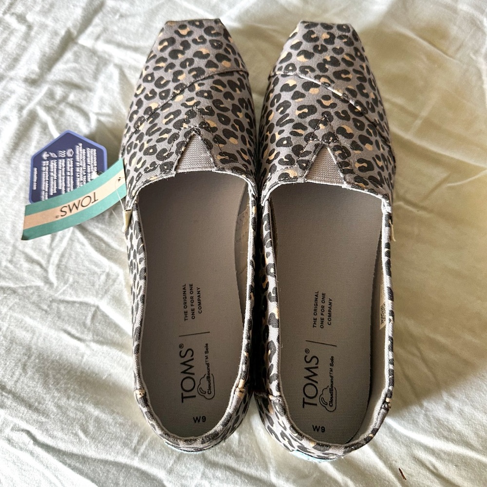 Toms Leopard Print Slip-On Flats - Beige, Black, Brown - Picture 2 of 5